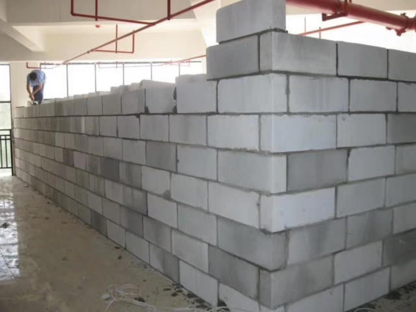 双柏蒸压加气混凝土砌块承重墙静力和抗震性能的研究